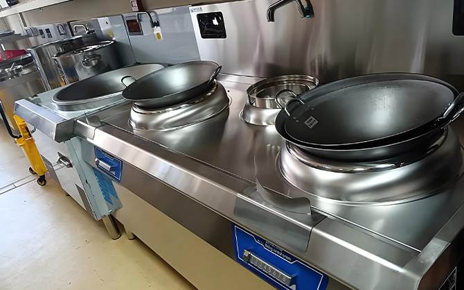 商用廚具電磁爐設備圖片