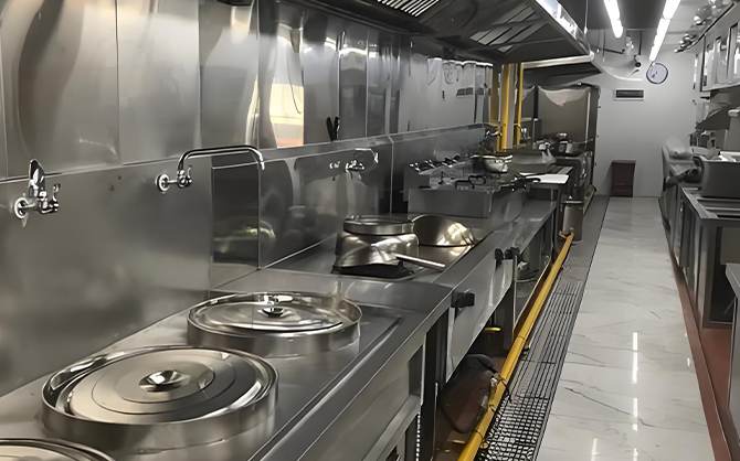 優化食堂廚具配置，提高餐飲服務質量